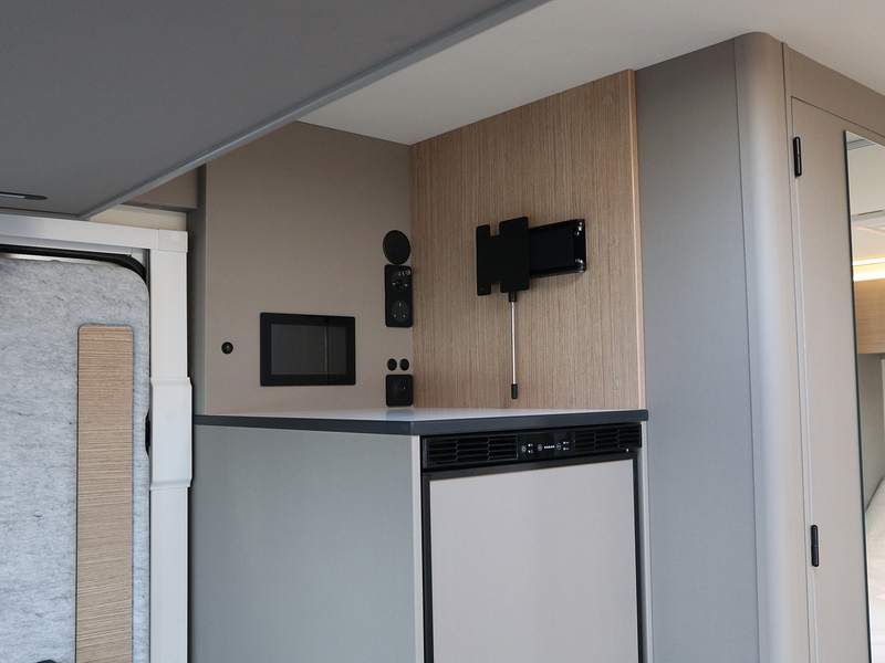 Burstner Campeo TD IT 736  Motorhome - Large 19