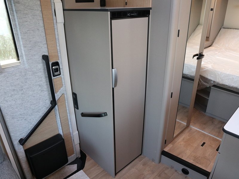 Burstner Campeo TD IT 736  Motorhome - Large 20