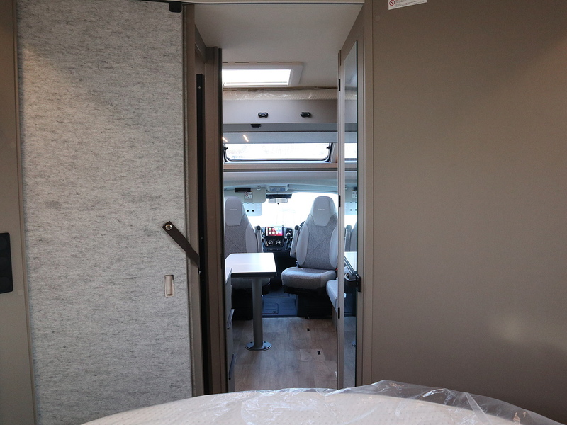 Burstner Campeo TD IT 736  Motorhome - Large 24