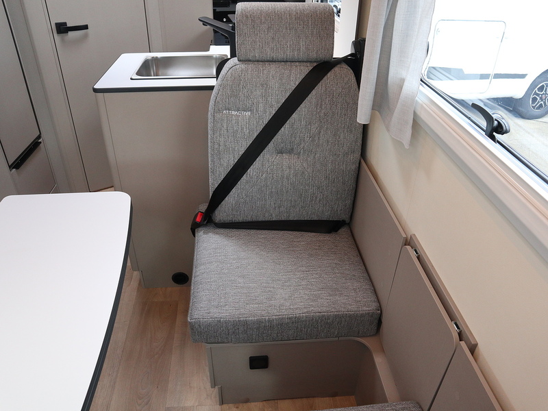 Burstner Campeo TD IT 590  Motorhome - Large 14