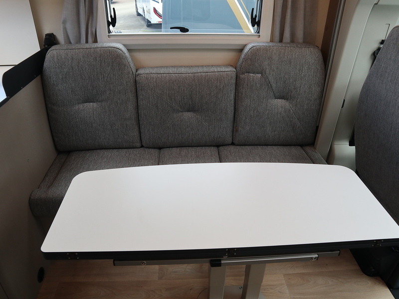 Burstner Campeo TD IT 590  Motorhome - Large 17