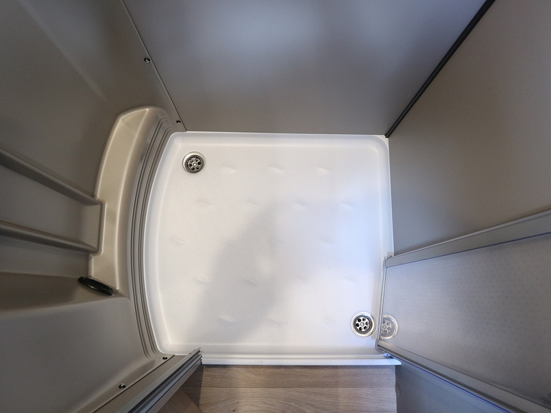 Burstner Campeo TD IT 590  Motorhome - Large 32