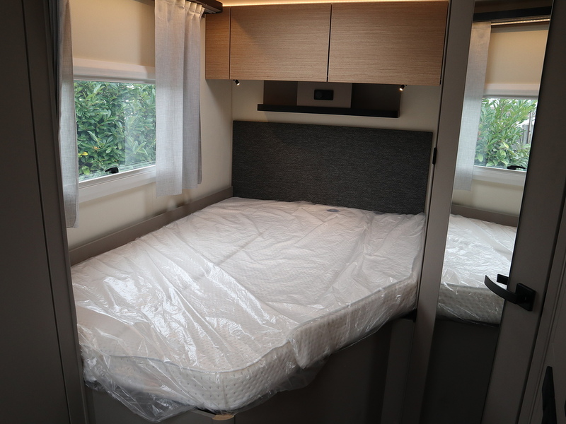 Burstner Campeo TD 660  Motorhome - Large 18