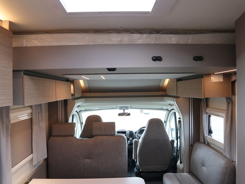 Burstner Campeo TD 676  Motorhome - Large 16