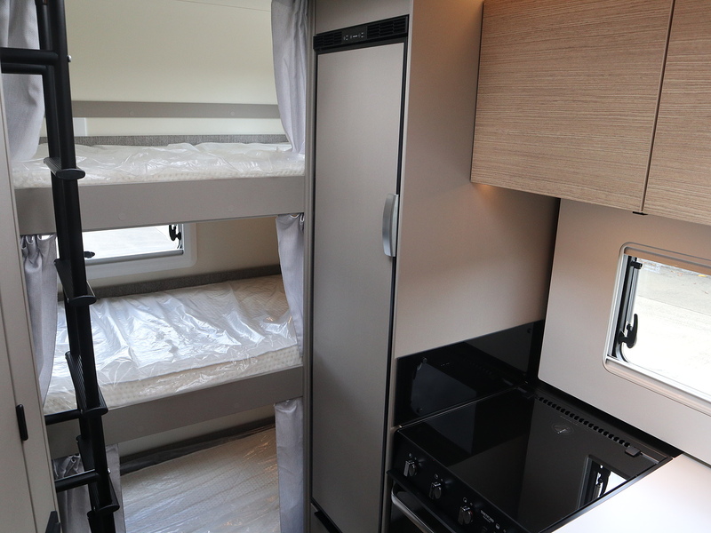 Burstner Campeo TD 676  Motorhome - Large 21