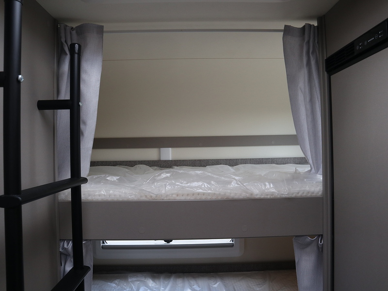 Burstner Campeo TD 676  Motorhome - Large 23