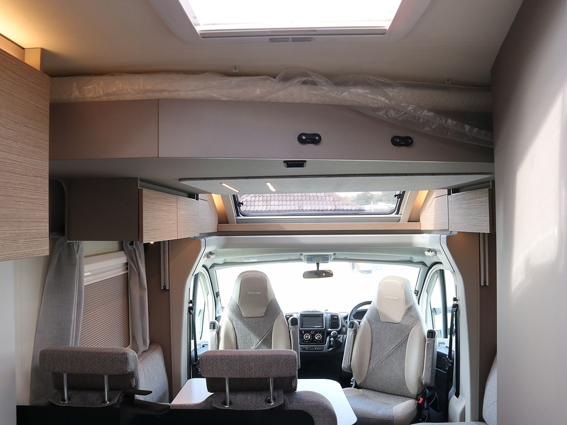 Burstner Campeo TD 690G  Motorhome - Large 17