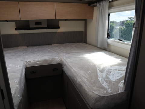 Burstner Campeo TD 690G Motorhome - N2239