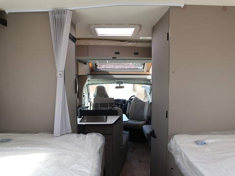 Burstner Campeo TD 690G Motorhome - N2239