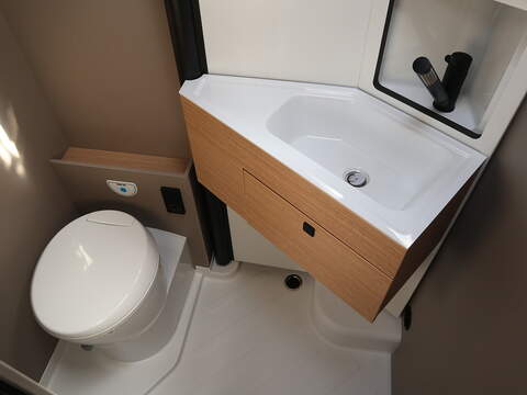 Burstner Campeo TD 690G Motorhome - N2239
