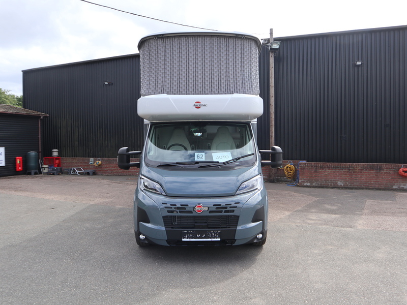 Burstner Lyseo Gallery T689G  Motorhome - Large 3