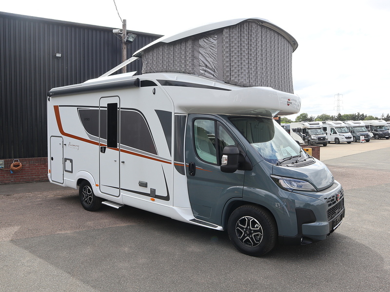 Burstner Lyseo Gallery T689G  Motorhome - Large 5