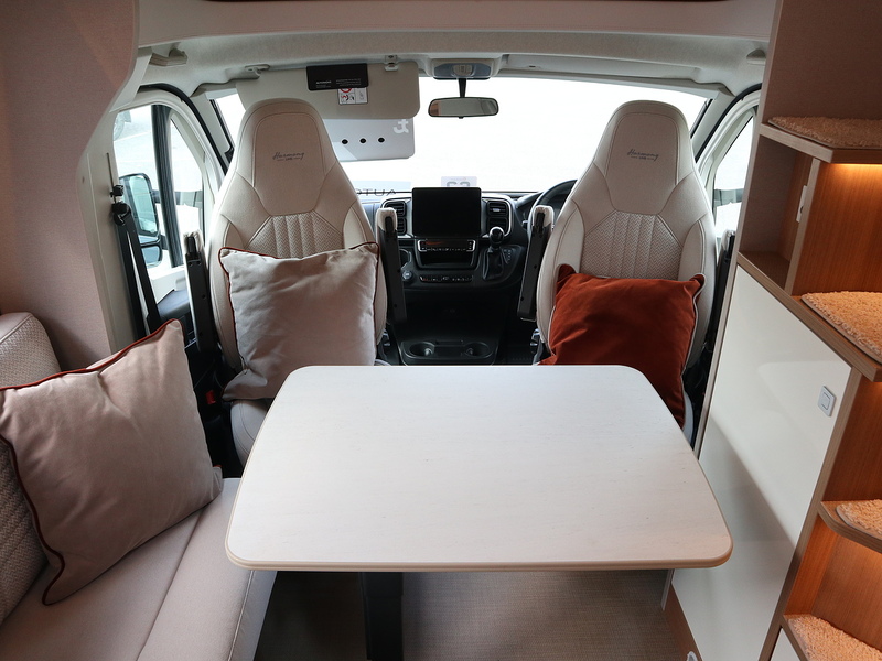 Burstner Lyseo Gallery T689G  Motorhome - Large 19