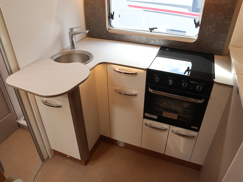 Burstner Lyseo Gallery T689G  Motorhome - Large 28