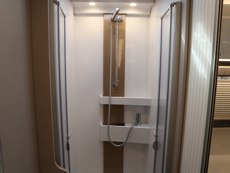 Burstner Lyseo Gallery T689G  Motorhome - Large 34