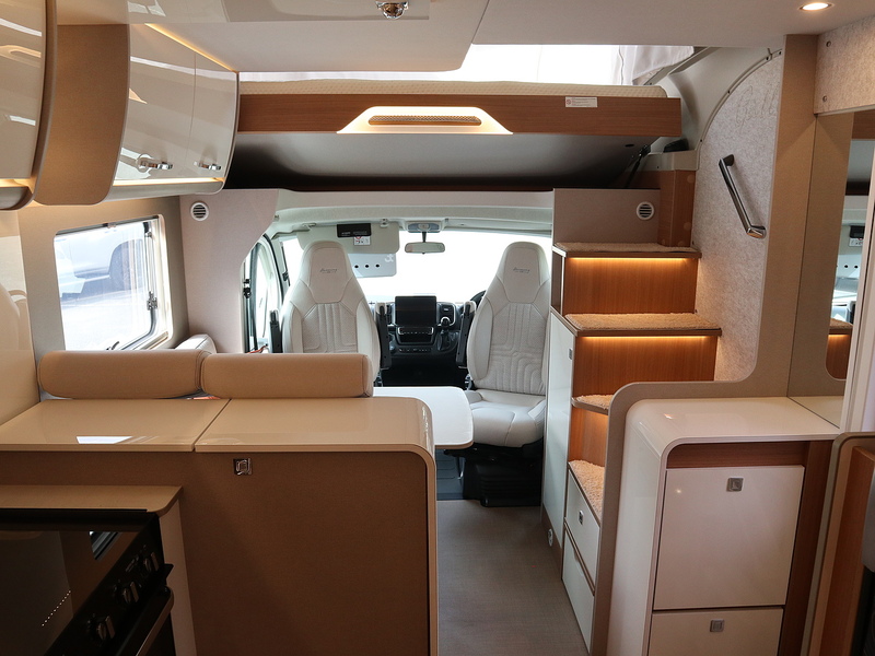 Burstner Lyseo Gallery T689G  Motorhome - Large 36