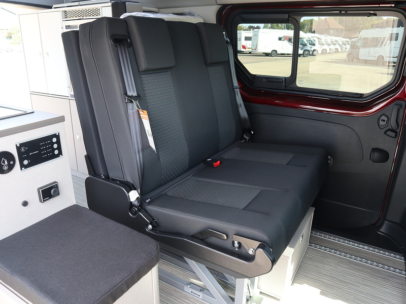 Burstner Playa C 530  Motorhome - Large 15