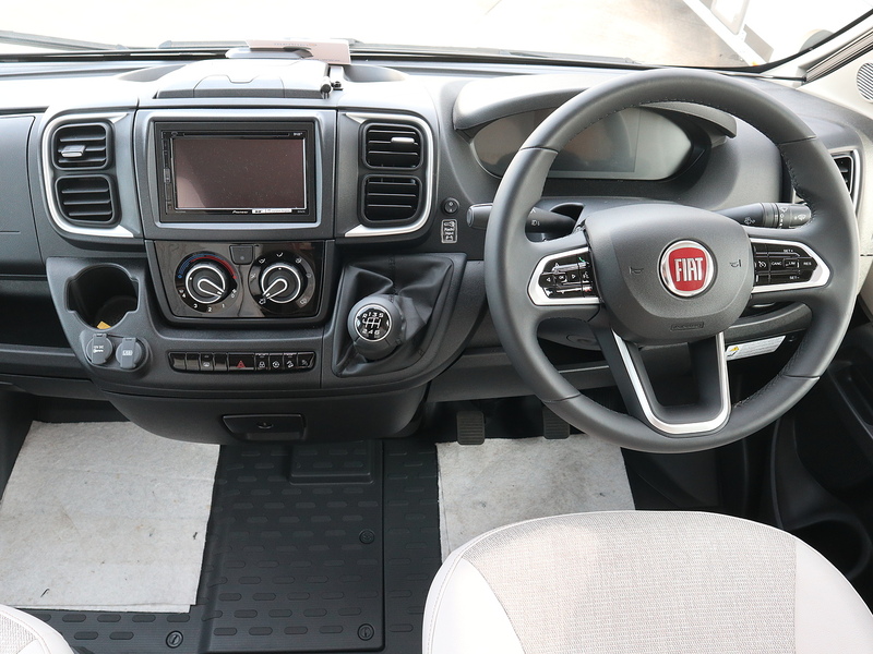 Burstner Limited T IT 690G  Motorhome - Large 9