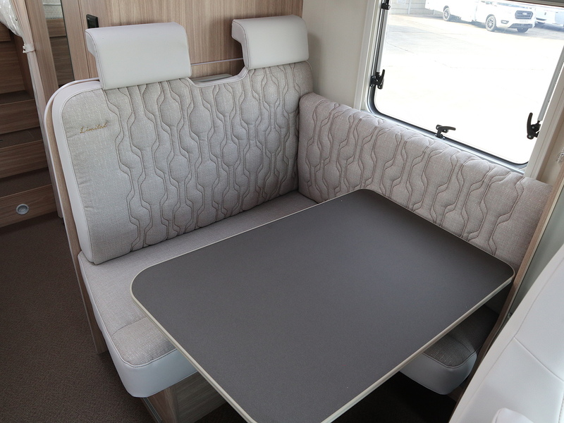 Burstner Limited T IT 690G  Motorhome - Large 11