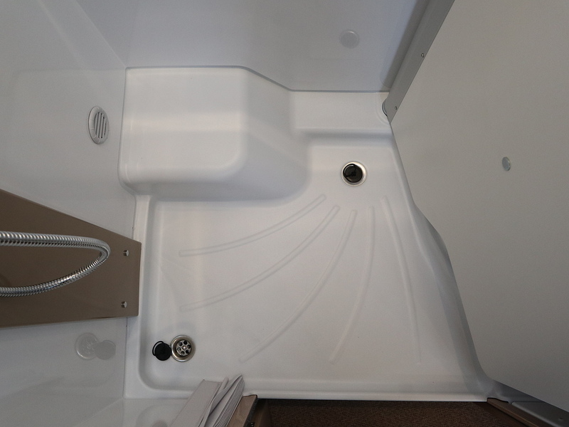 Burstner Limited T IT 690G  Motorhome - Large 24