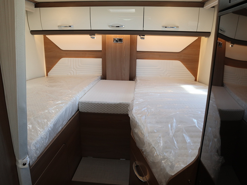 Burstner Lyseo TD 690G  Motorhome - Large 20