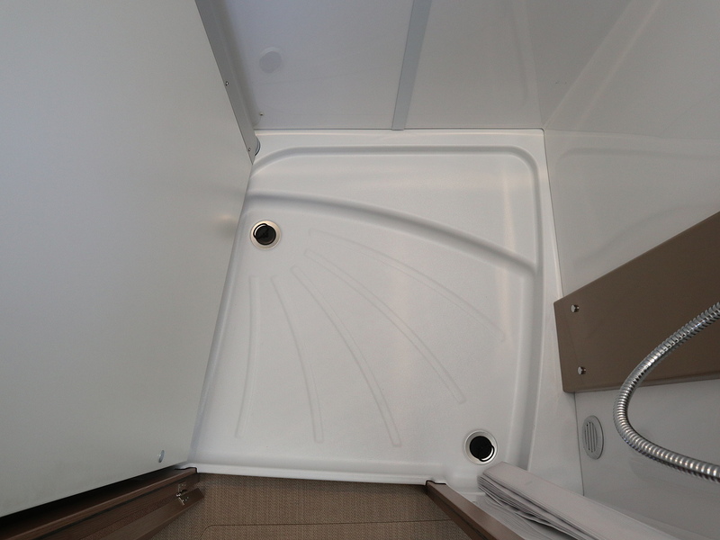 Burstner Lyseo TD 690G  Motorhome - Large 29