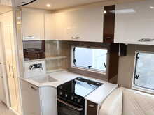 Burstner Elegance 910G  Motorhome19
