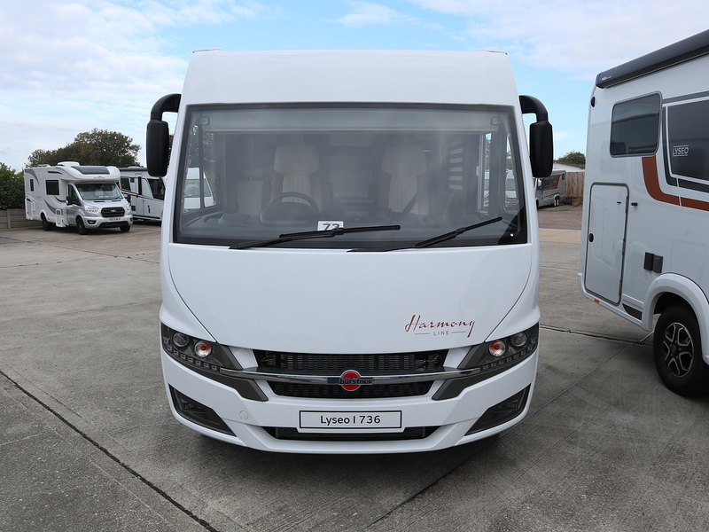 Burstner Lyseo I 736  A Class - Large 1