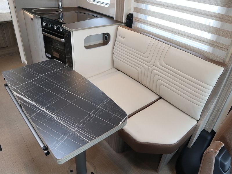 Burstner Lyseo I 736  A Class - Large 11