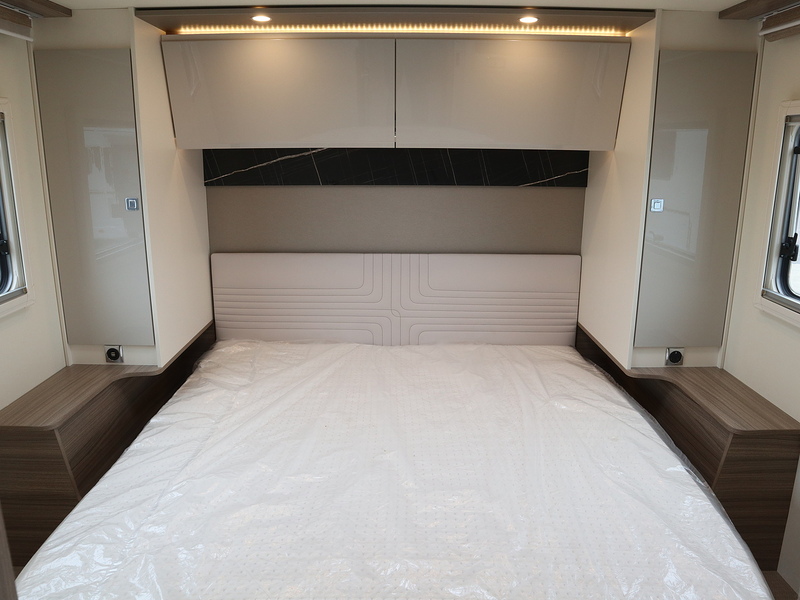 Burstner Lyseo I 736  A Class - Large 22