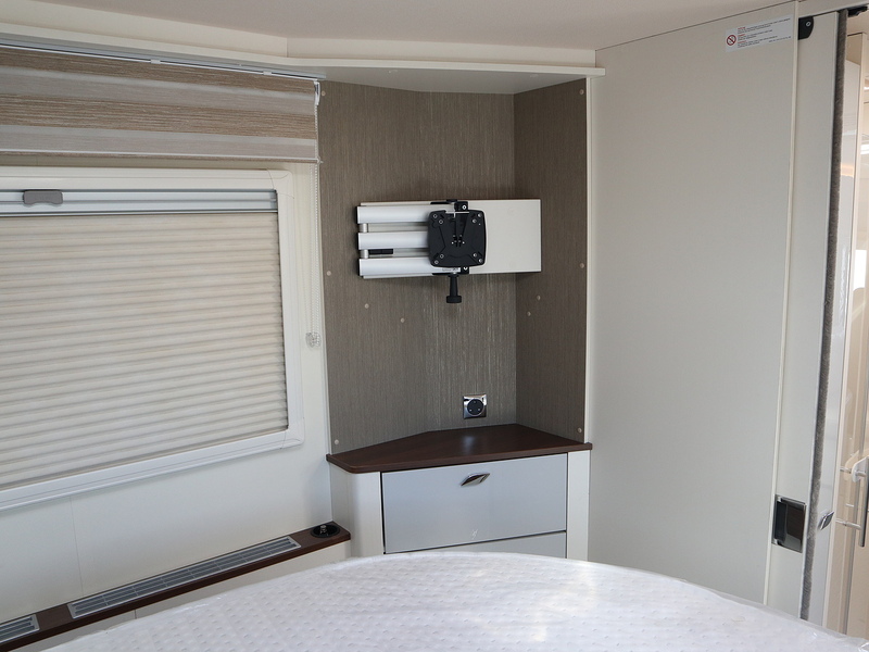 Burstner Elegance 920G  Motorhome - Large 20