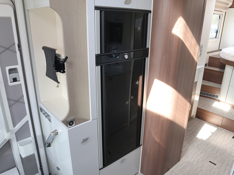 Burstner Elegance 920G  A Class - Large 20