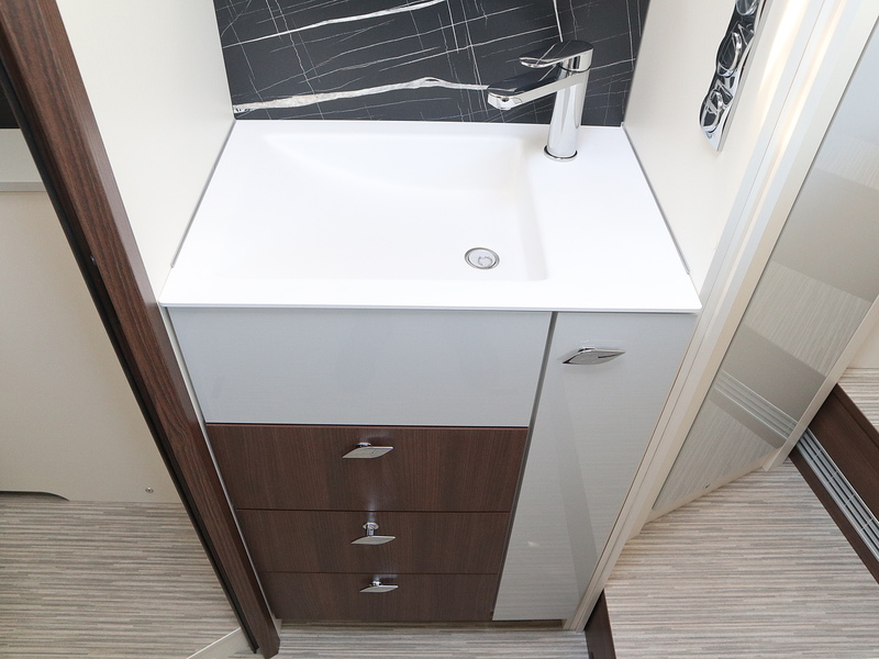 Burstner Elegance 920G  A Class - Large 28