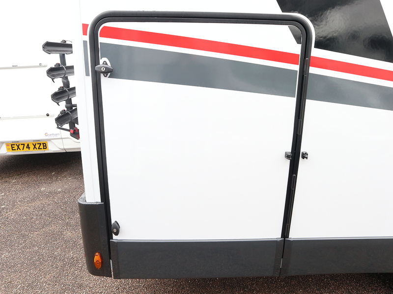 Rollerteam T-Line 740 2026 Motorhome - Large 3