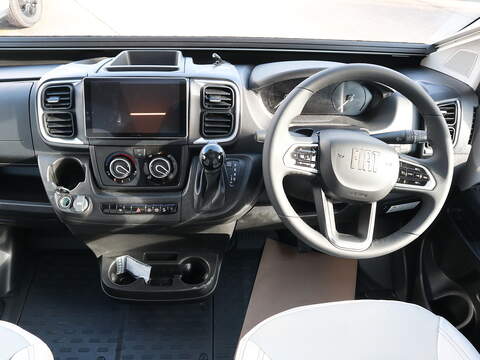 Rollerteam T-Line 700 Motorhome - N2266