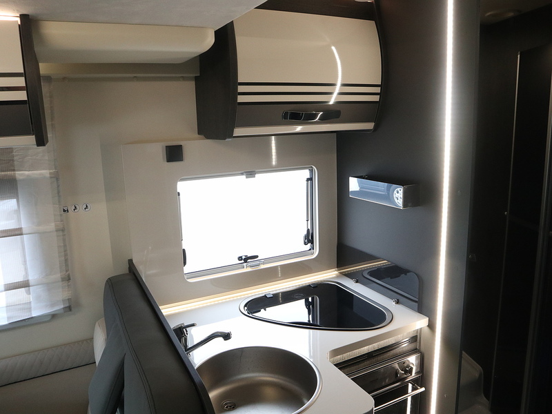 Rollerteam Zefiro 685 2026 Motorhome - Large 17