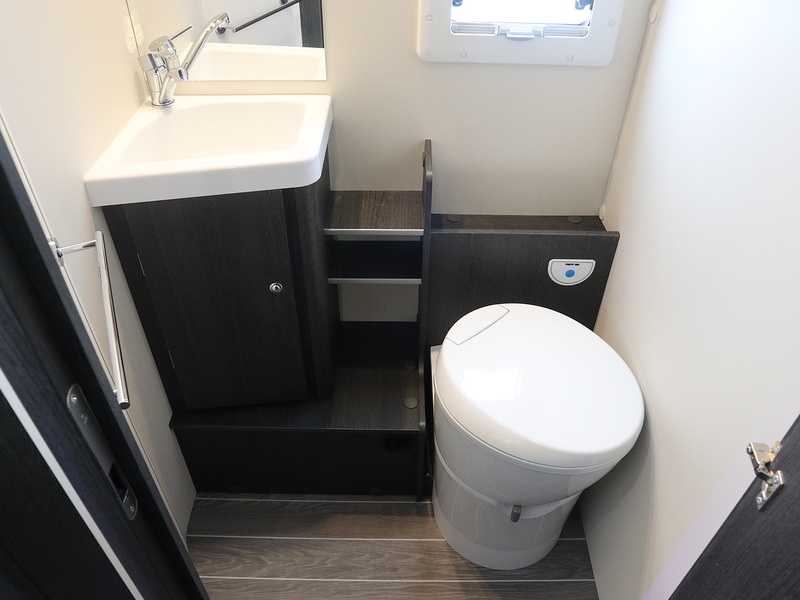 Rollerteam Zefiro 685 2026 Motorhome - Large 24