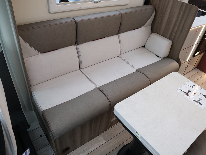 Rollerteam Kronos Compact 590 2026 Motorhome - Large 8