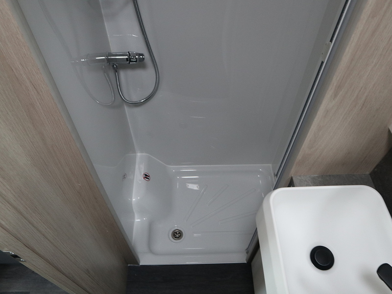 Autotrail F Line F60 2026 Motorhome - Large 17