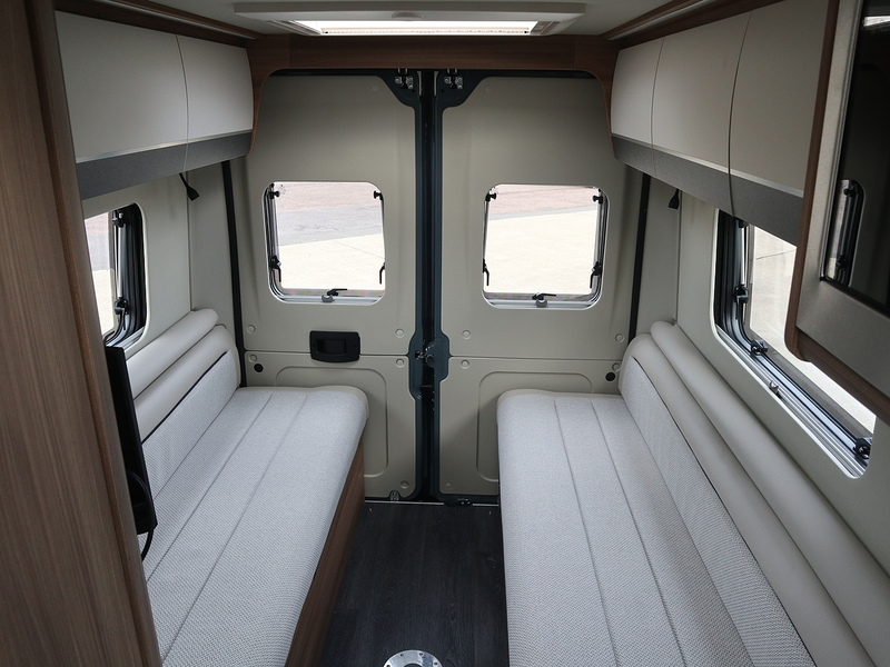 Autotrail V Line 610SE 2026 Campervan - Large 21