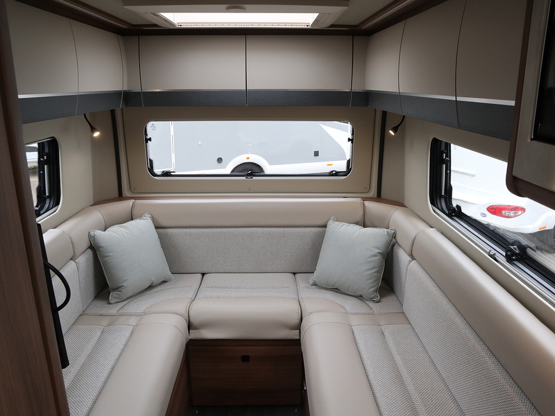 Autotrail V Line 610 Sport 2026 Campervan - Large 14