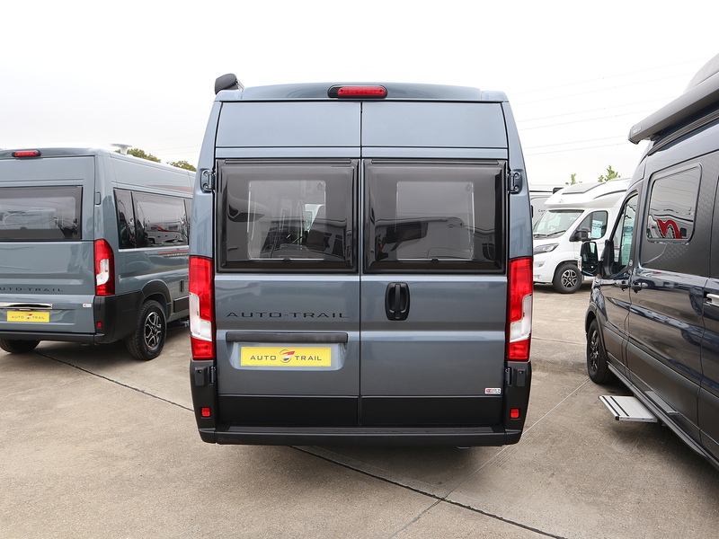 Autotrail V Line 635 SE 2026 Campervan - Large 3