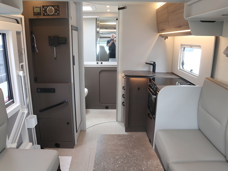 Burstner B66 IT 684 G Motorhome - N2323