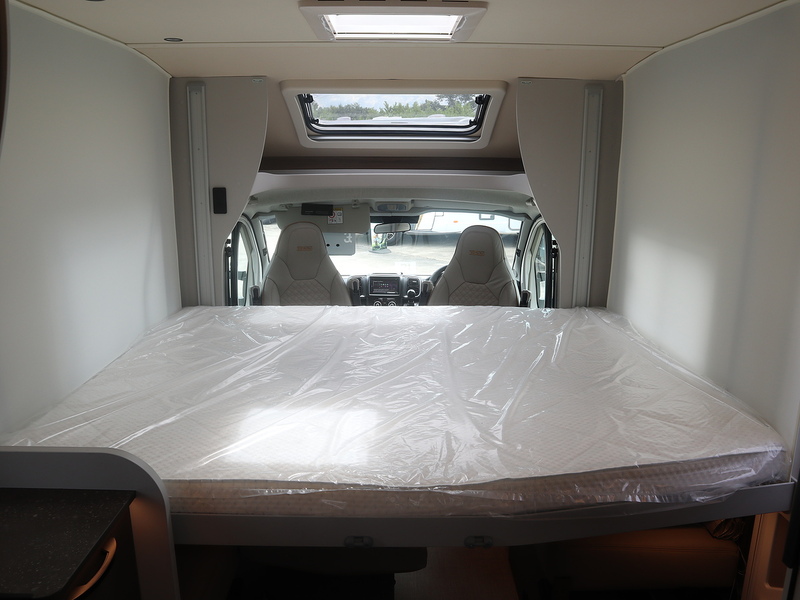 Burstner B66 IT 684 G Motorhome - N2323