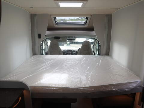 Burstner B66 IT 684 G Motorhome - N2323
