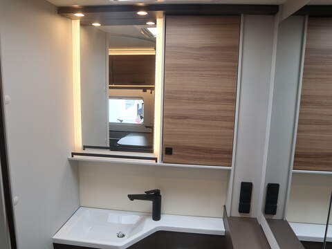 Burstner B66 IT 684 G Motorhome - N2323