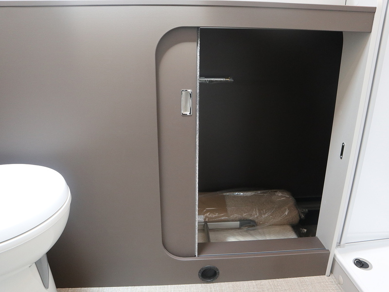 Burstner B66 IT 684 G Motorhome - N2323