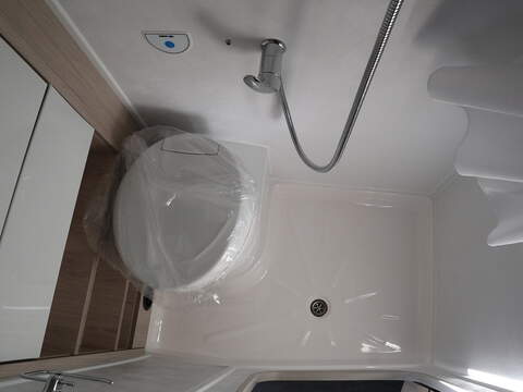 Autotrail Expedition 54 Campervan - N2337