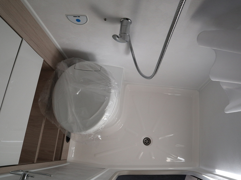 Autotrail Expedition 54 2026 Campervan - Large 18