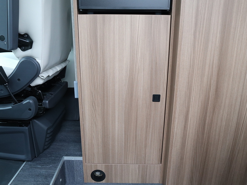 Autotrail V Line 540 2026 Campervan - Large 15